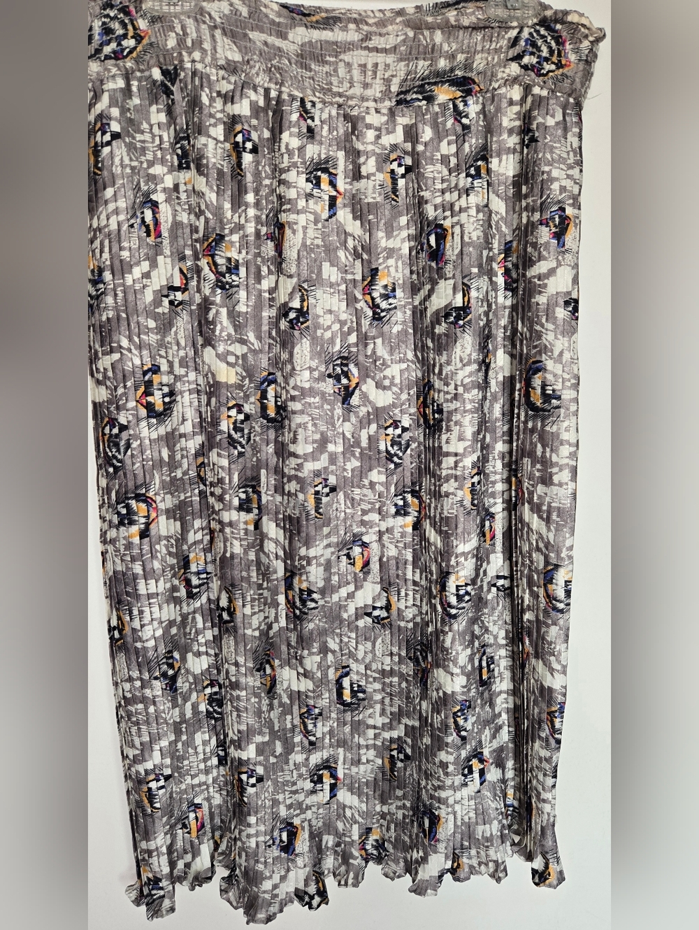Pleqted Feather Print Skirt